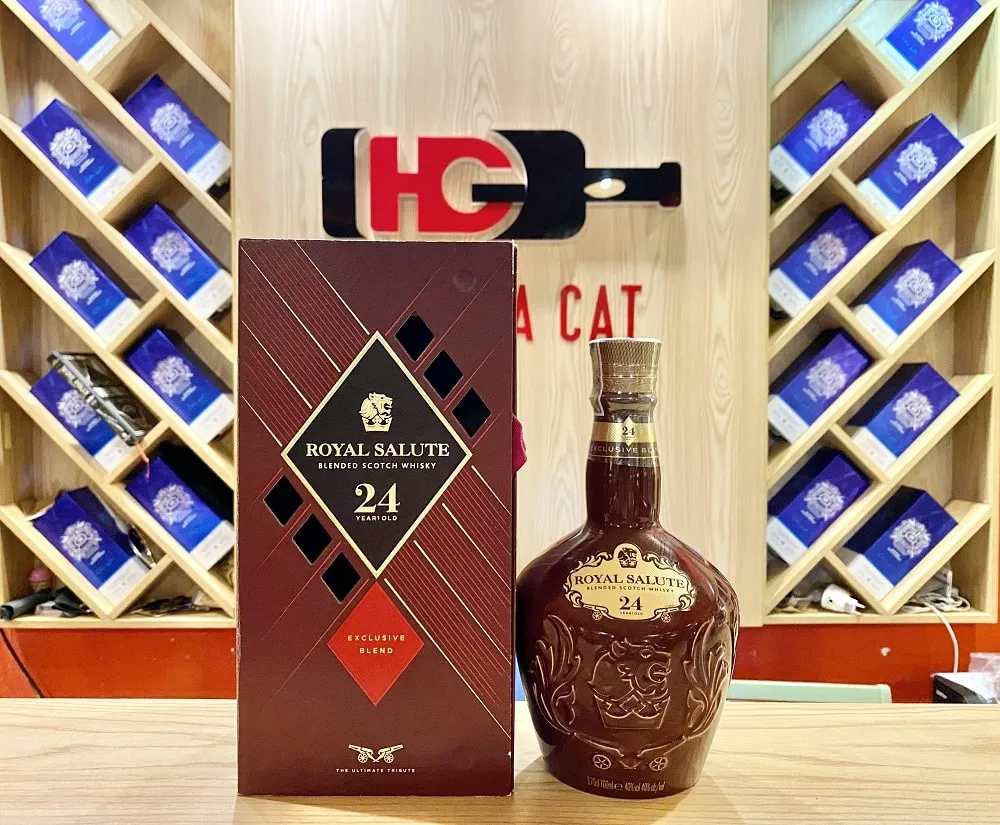 Giới thiệu rượu Chivas Royal Salute 24YO Red Box