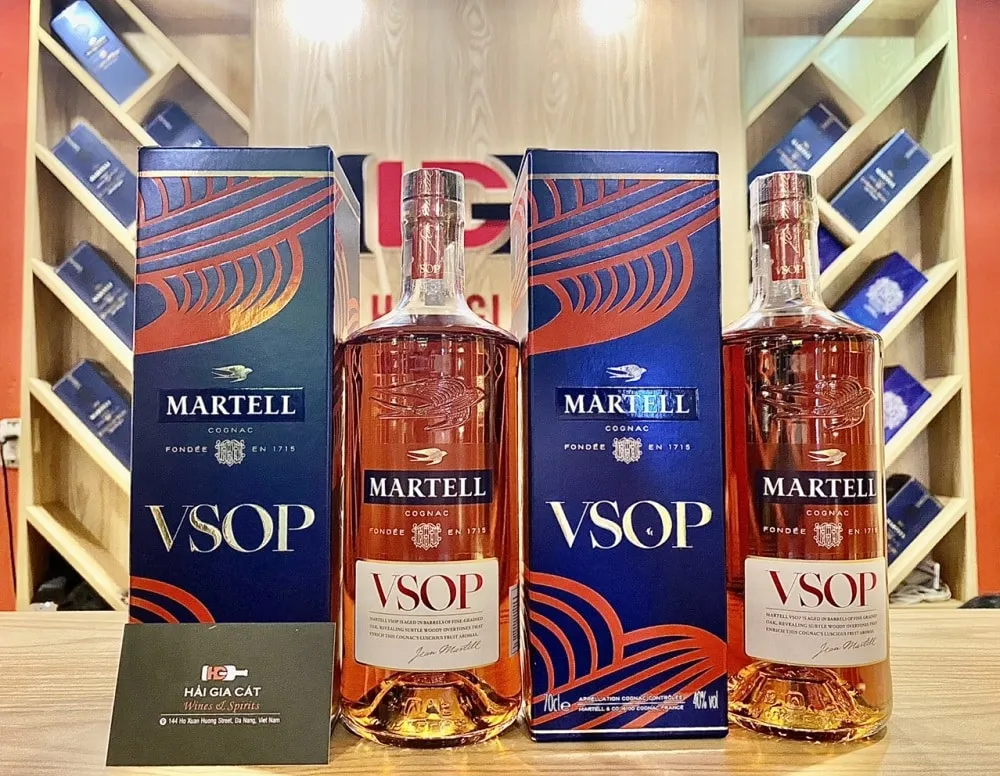 Giới thiệu Rượu Martell VSOP Red Barrel