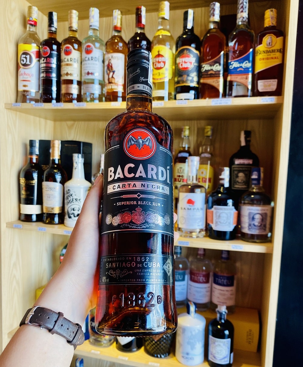 Mua rượu Bacardi Black ở Đà Nẵng tại Hải Gia Cát