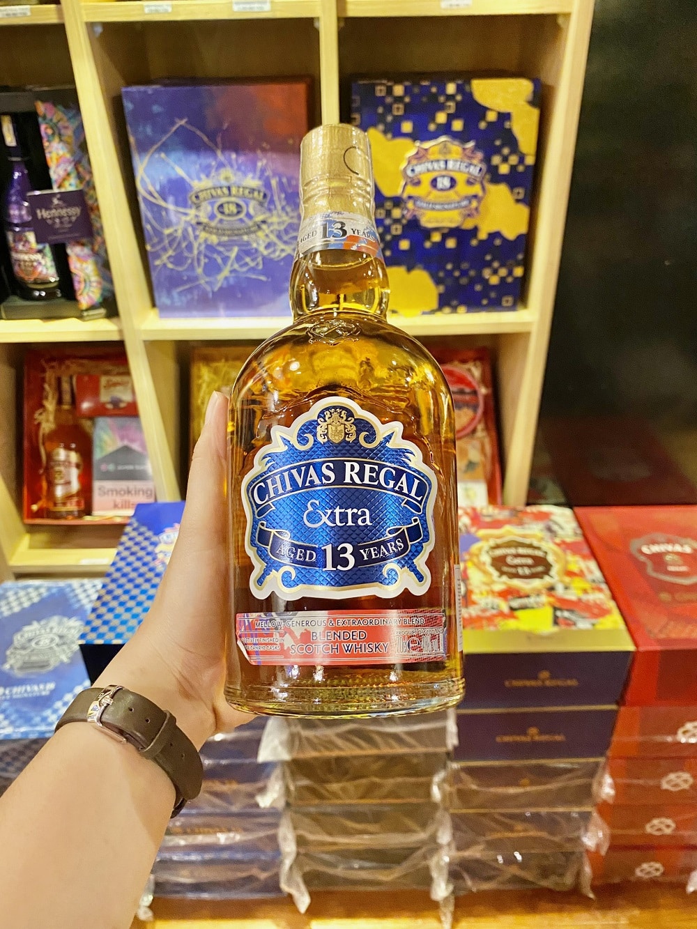 Mua rượu Chivas Extra 13 năm American Rye Cask ở Đà Nẵng tại Hải Gia Cát