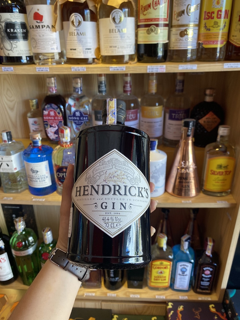 Mua rượu Hendrick's Gin 700ml ở Đà Nẵng tại Hải Gia Cát