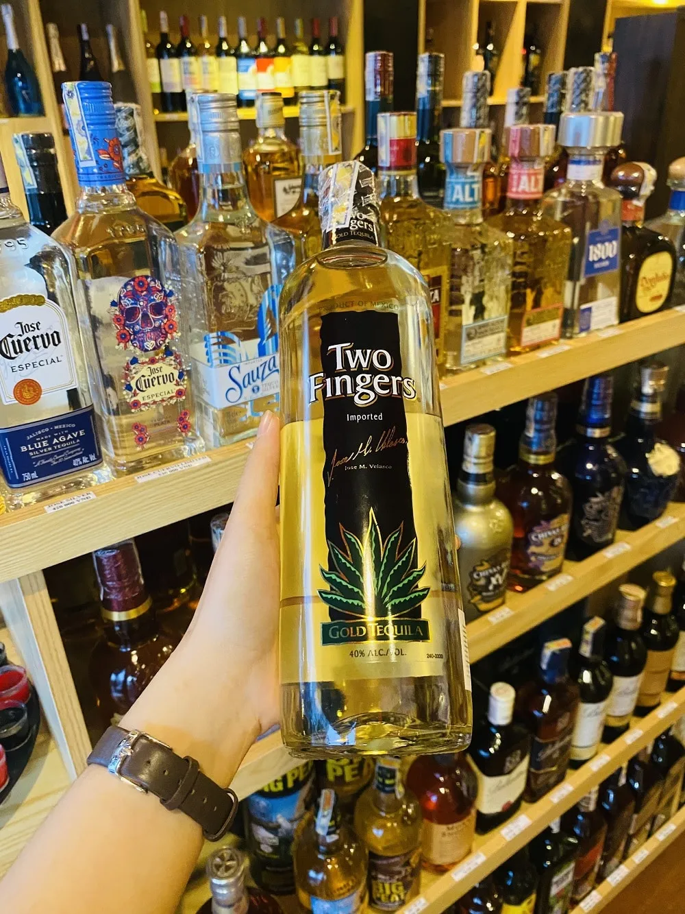 Mua rượu Two Fingers Gold Tequila ở Đà Nẵng tại Hải Gia Cát