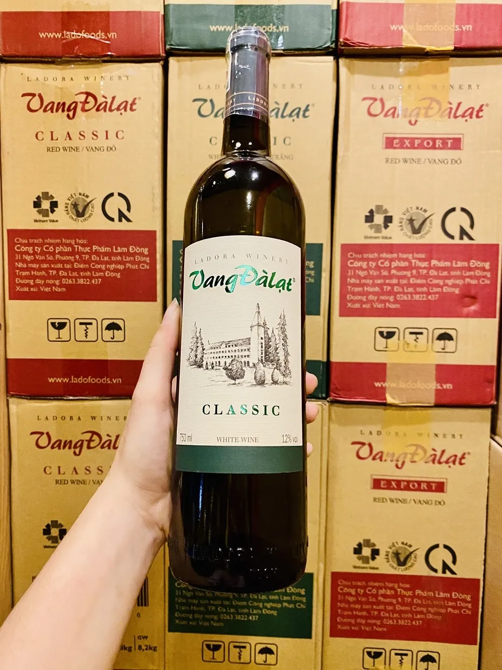 Mua rượu vang Đà Lạt Classis trắng ở Đà Nẵng tại Hải Gia Cát