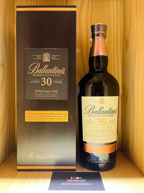 Ruou Ballantines 30 Yo Tai Hai Gia Cat