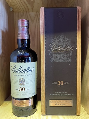 Rượu Ballantine’s 30 Năm