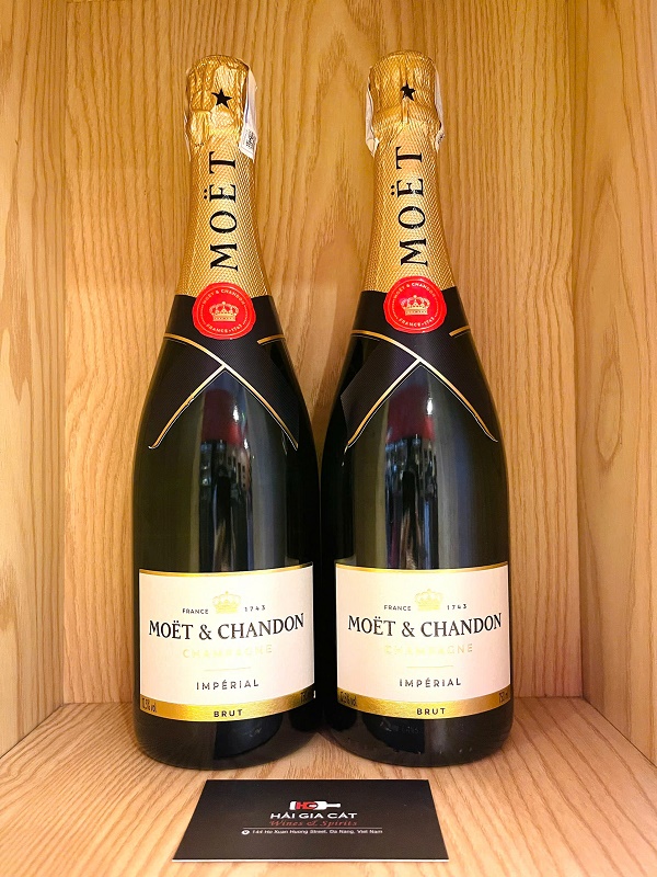 Ruou Champagne Moet Chandon Brut 2024