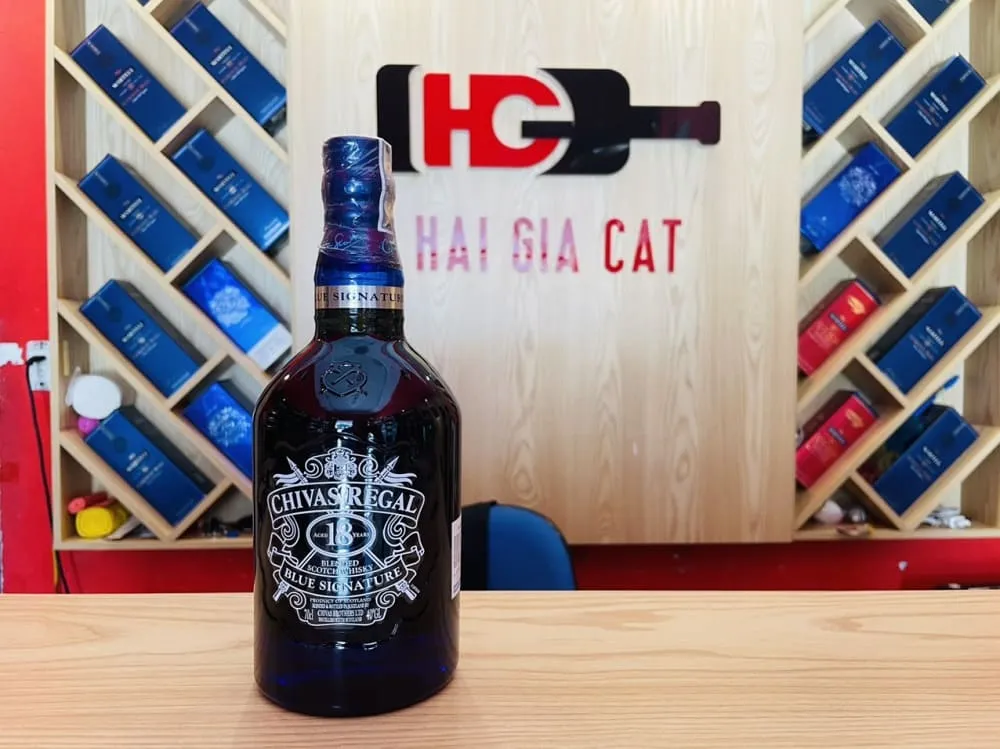 Rượu Chivas 18 Blue chính hãng ở Hải Gia Cát