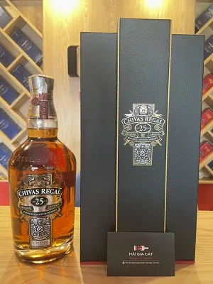 Rượu Chivas Regal 25YO 70CL