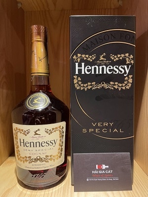 Rượu Hennessy Very Special