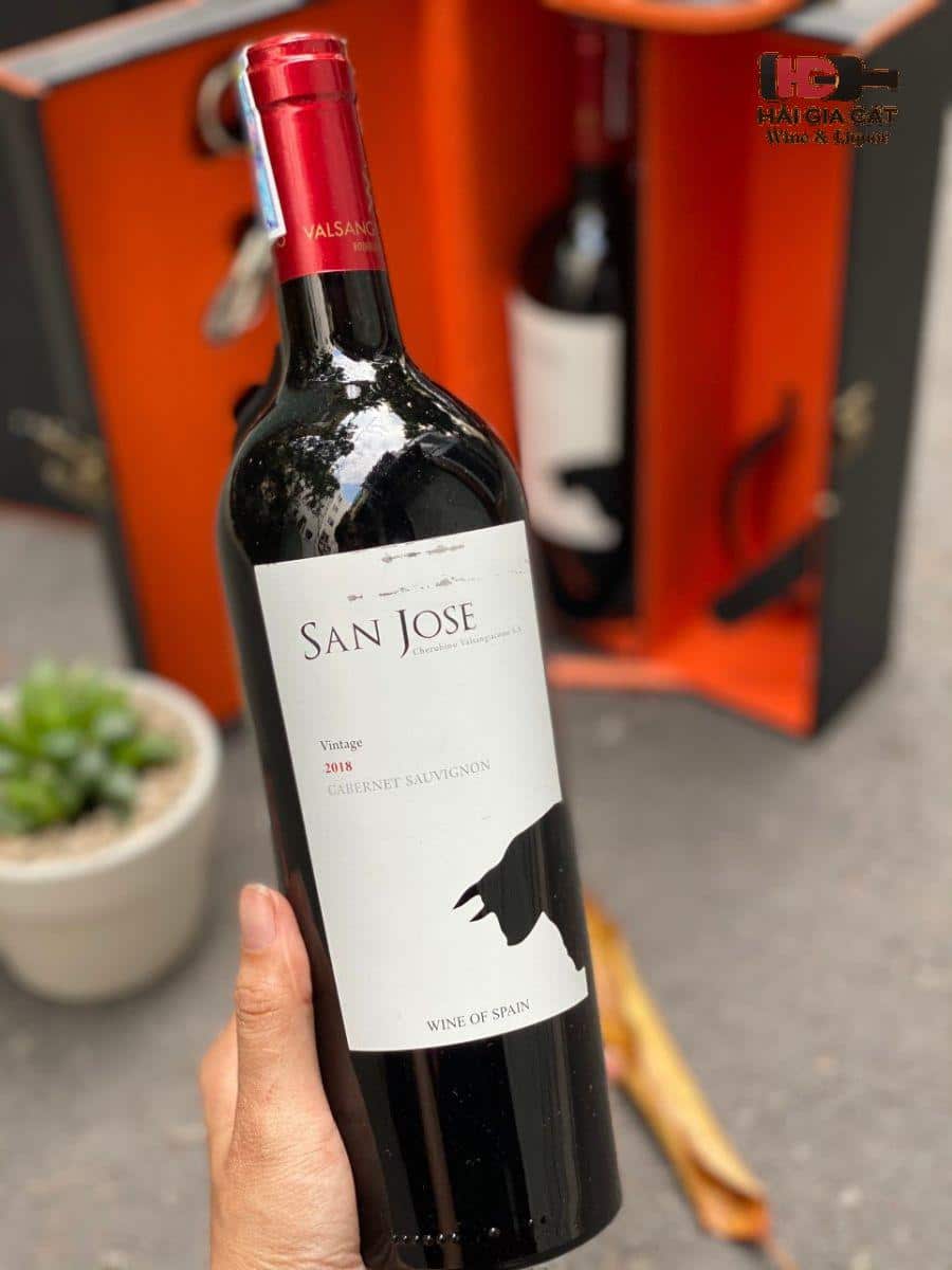 Rượu vang đỏ giá rẻ San Jose