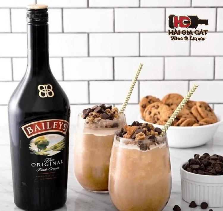 Cách làm rượu sữa Baileys thơm ngon
