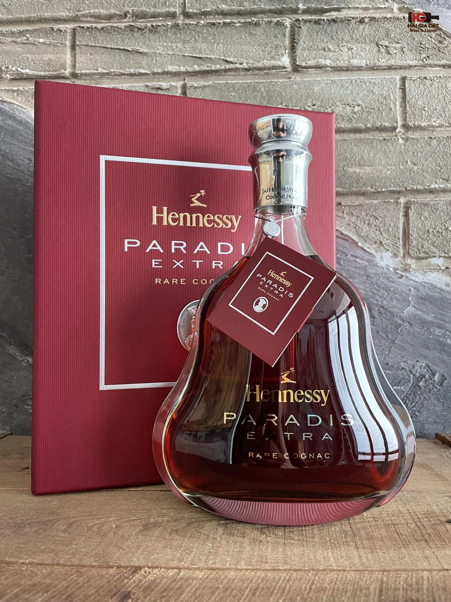 Cách nhận biết nhanh rượu Hennessy thật hay giả