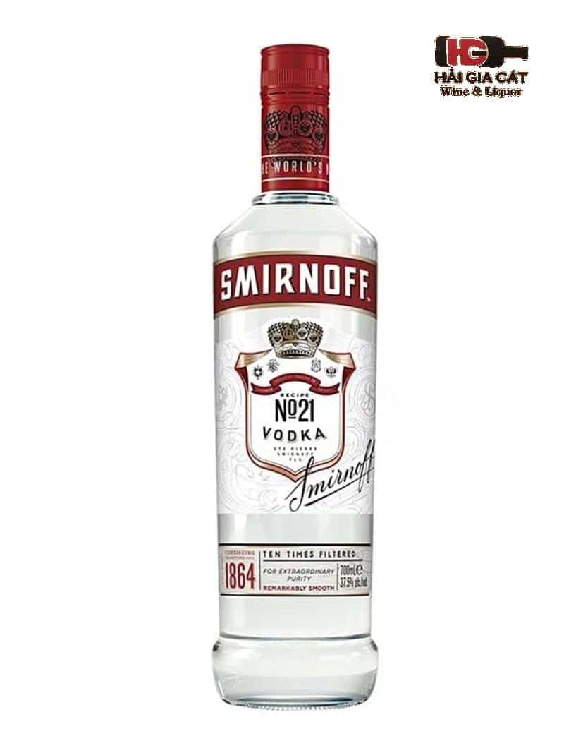 Smirnoff Vodka – Nga – Nó được dùng trong các buổi yến tiệc từ thời Nga hoàng