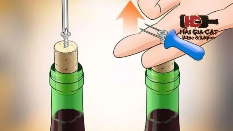 cách khui rượu vang đơn giản
