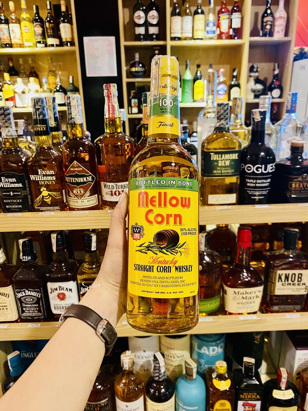 Mua Rượu Mellow Corn Kentucky Straight Whiskey ở Đà Nẵng tại Hải Gia Cát
