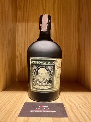 Rượu Diplomatico Reserva Exclusiva rum