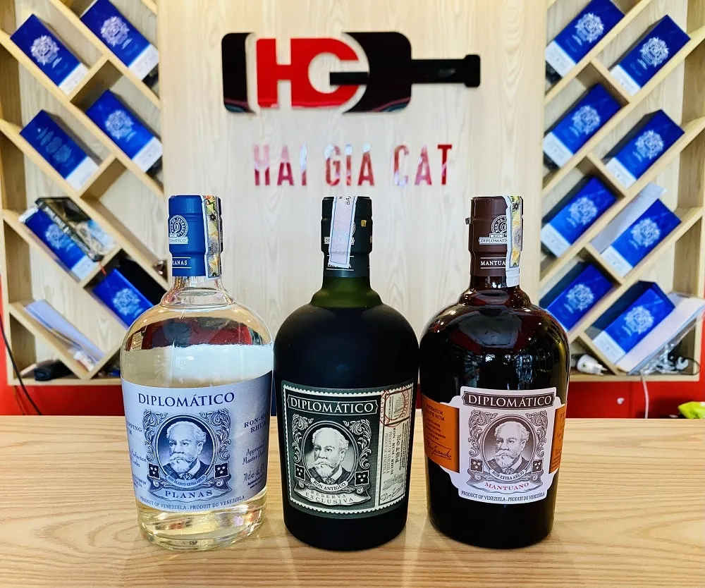 Rượu Diplomatico Rum