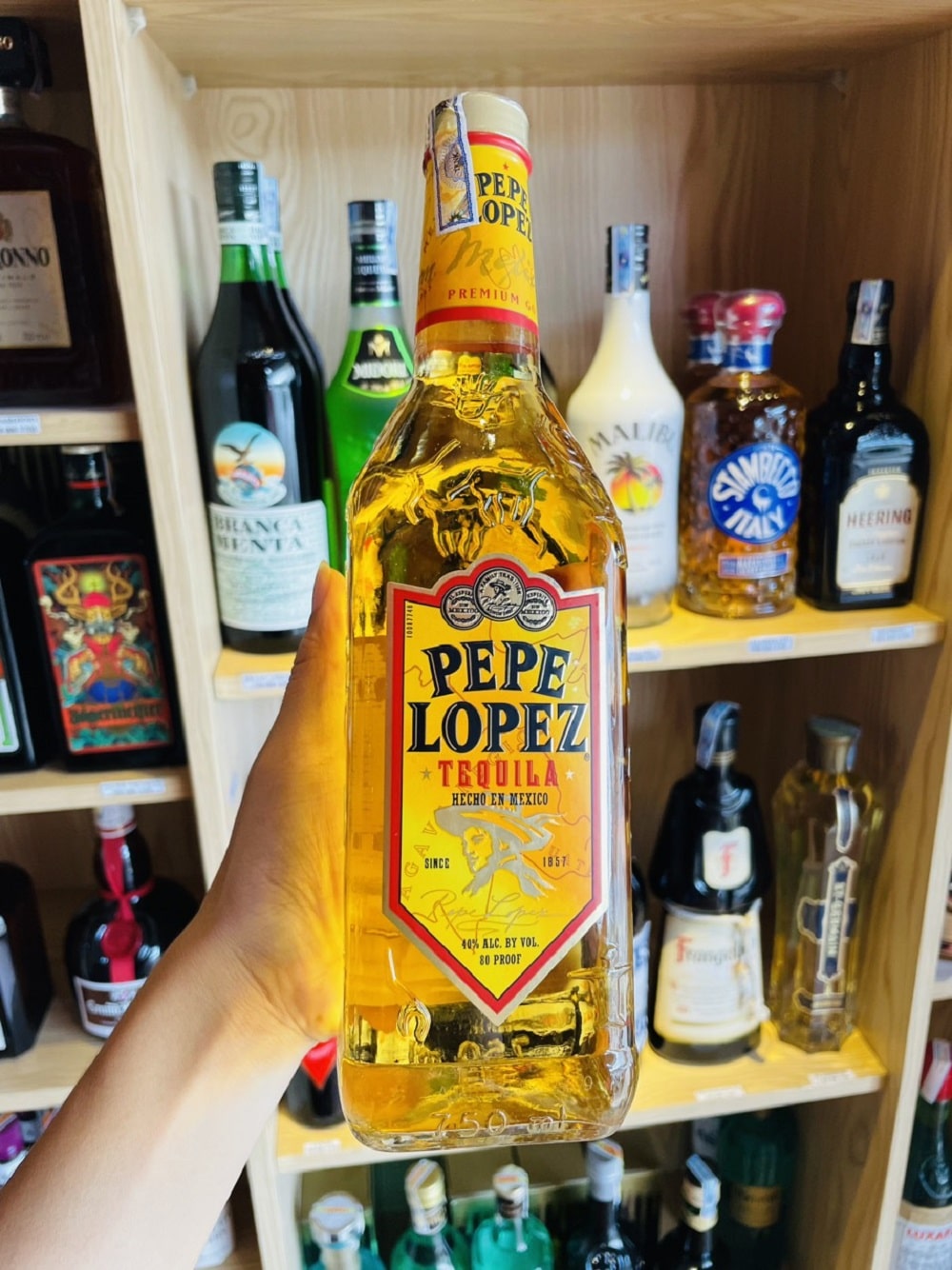 Mua rượu tequila Pepe Lopez Gold ở Đà Nẵng tại Hải Gia Cát
