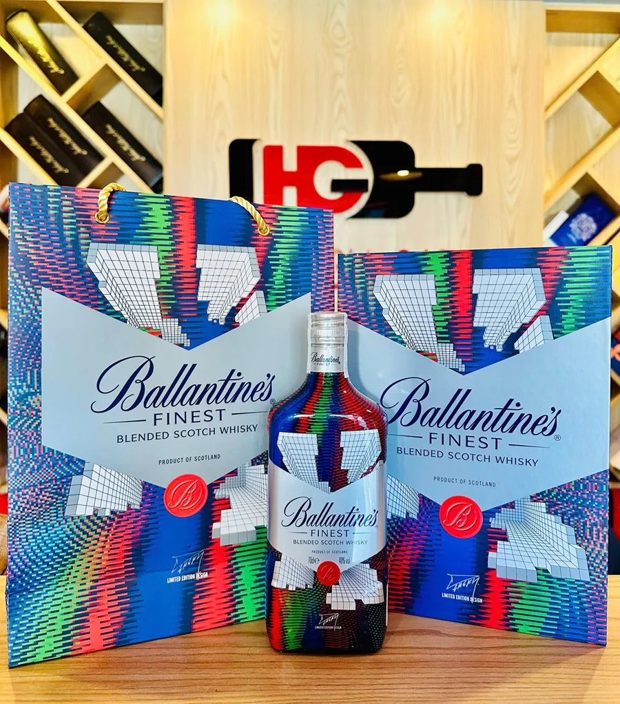 Ruou Ballantines Finest Limited Hop Qua Tet Hgc