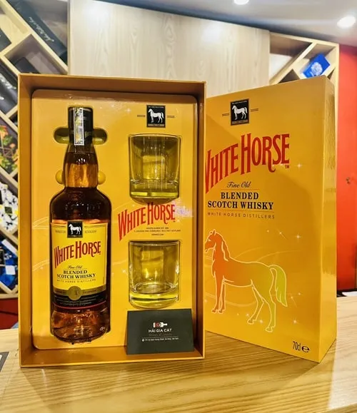 Rượu White Horse hộp quà