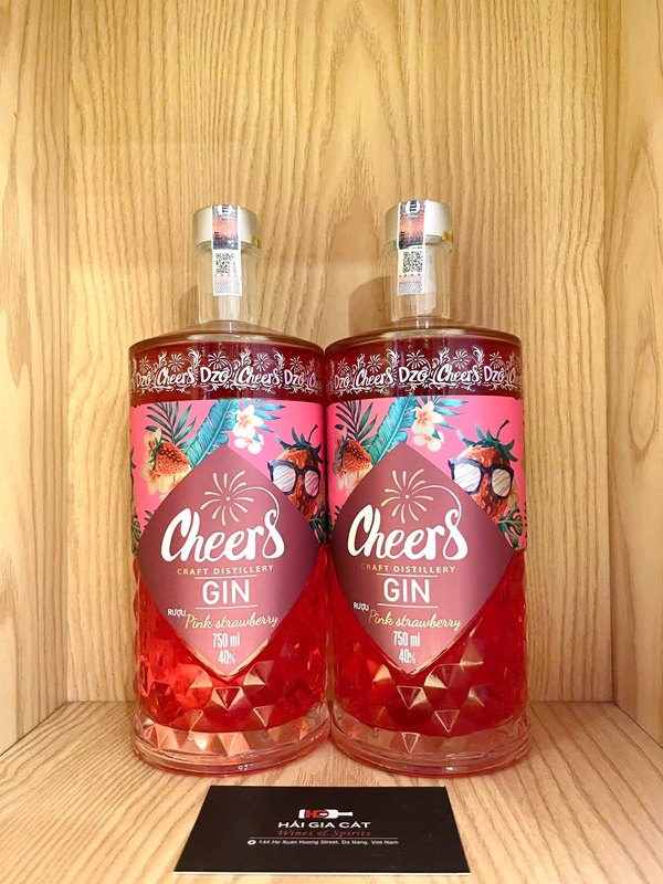 Ruou Gin Cheers Pink Strawberry 2024