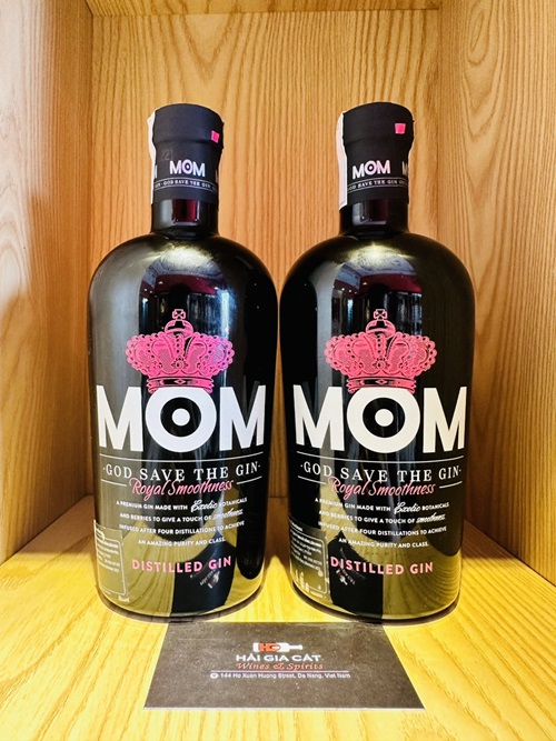 Ruou Gin Mom Royal Smoothness 2024