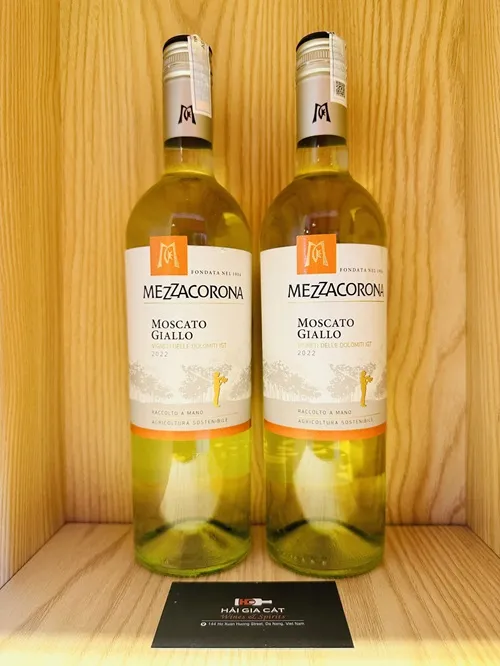 Rượu vang Mezzacorona Moscato Giallo