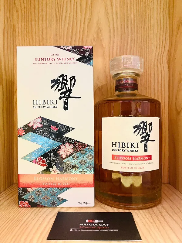 Ruou Hibiki Blossom Harmony Limited Bottled In 2023 2024