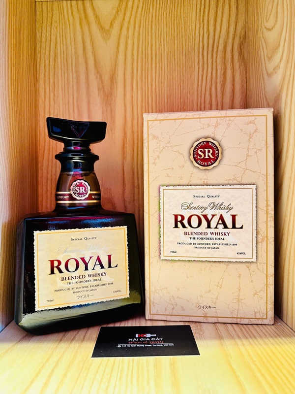 Ruou Suntory Whisky Royal 2024