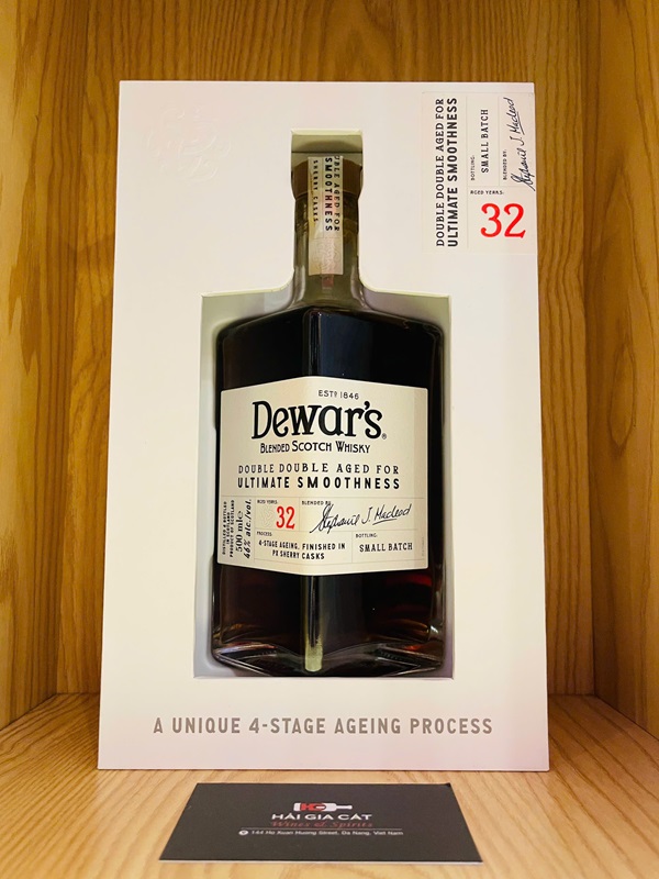 Ruou Dewars 32 Nam