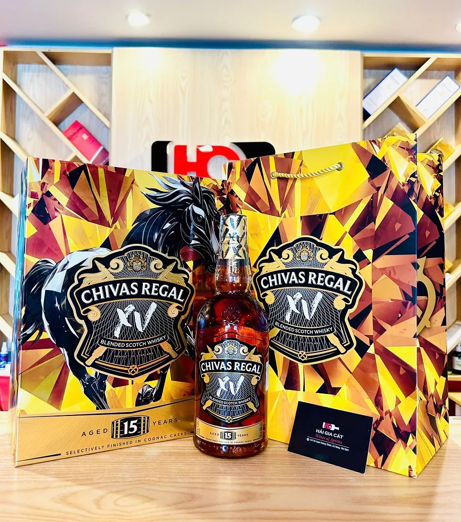 Ruou Chivas 15 Hop Qua Tet Binh Ngo 2026