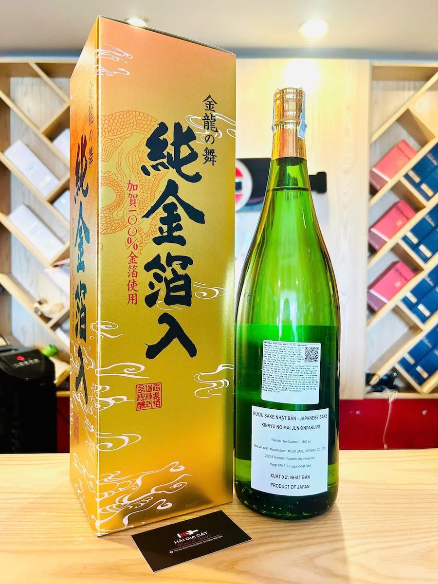 Rượu Sake vảy vàng Kinryu No Mai Junkinpakuiri 1,8L mặt sau